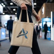 Como usar brindes personalizados em eventos corporativos